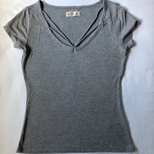 Hollister gray short sleeve shirt